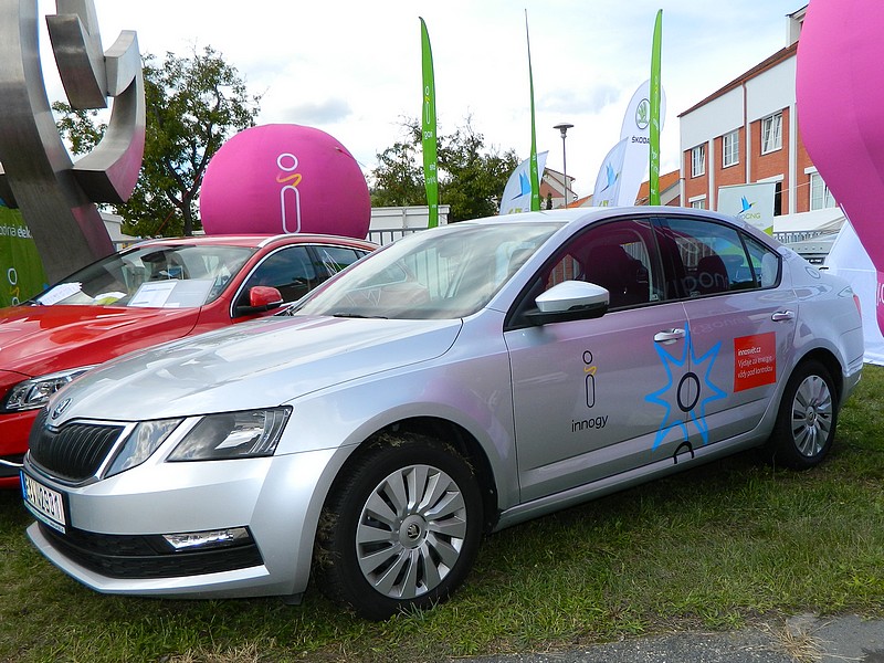 S autem na CNG řidiči ušetří za dálniční známku